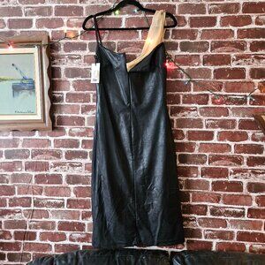 NWT Vintage Gianni Versace Couture Black & Gold Asymmetric Silk Gown